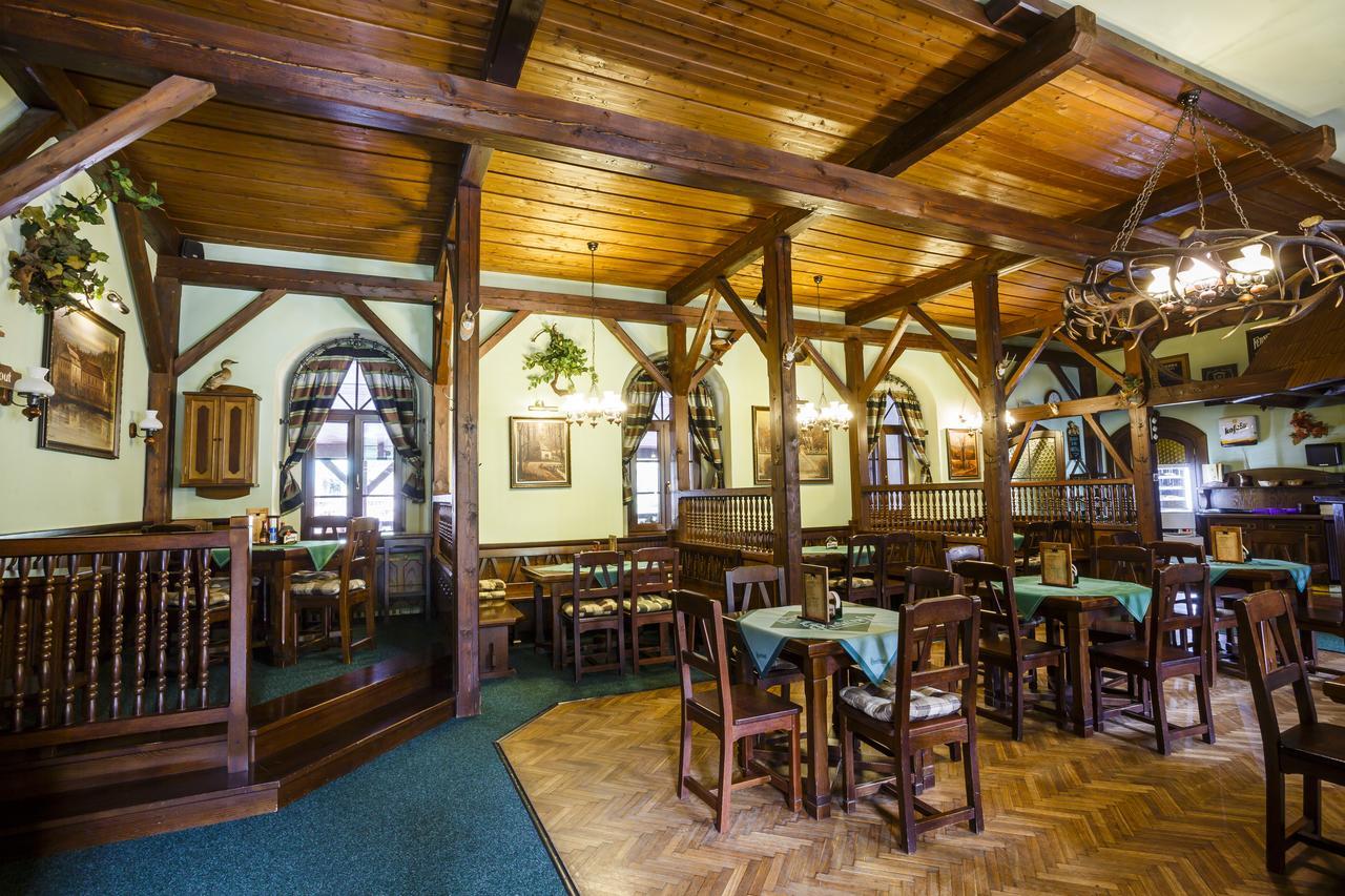 Lovecky Zamecek Buchlovice Exterior photo
