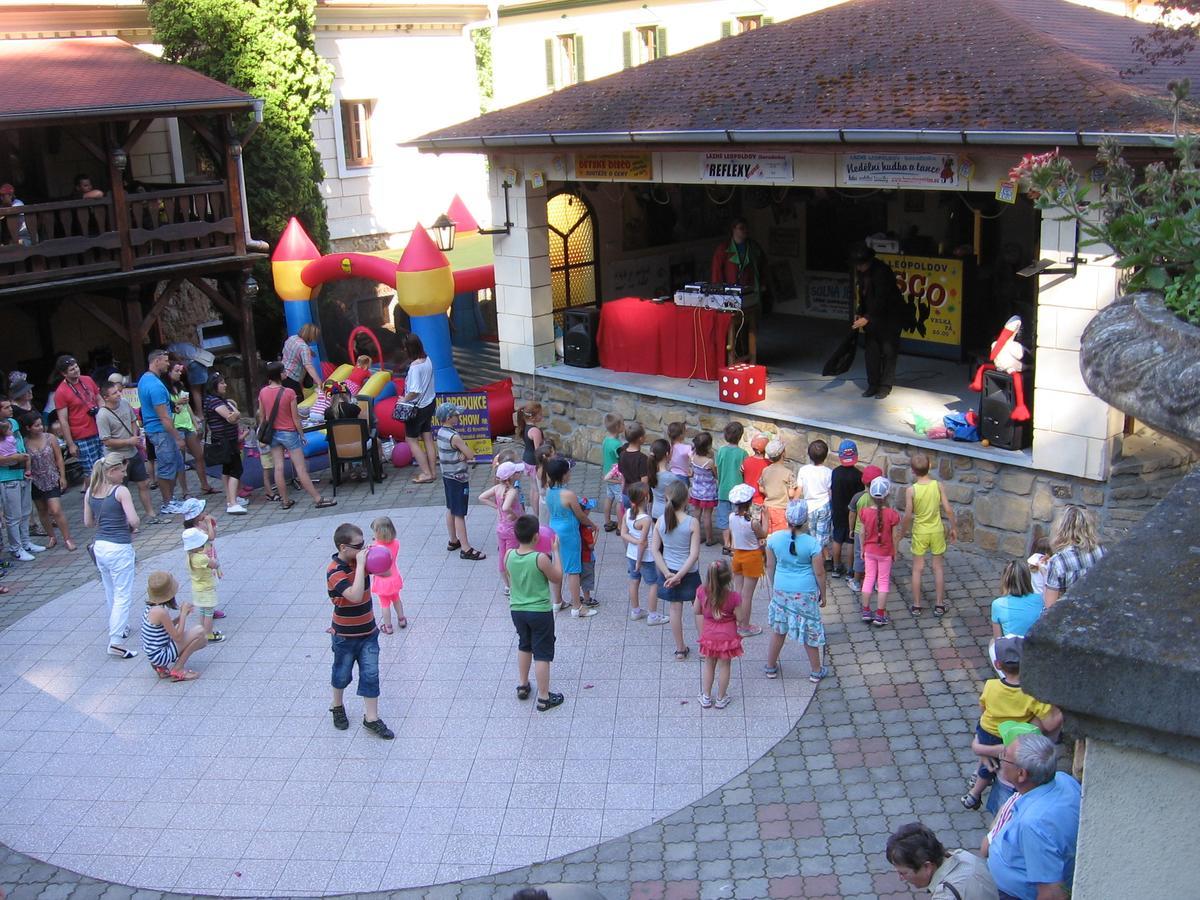 Lovecky Zamecek Buchlovice Exterior photo